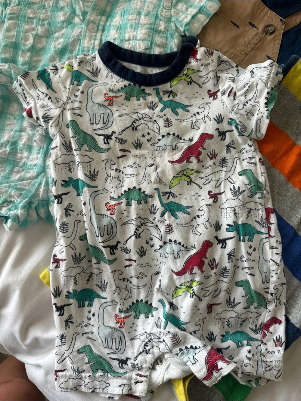 Bundle 5 baby boy outfits for any occasion Excellent condition